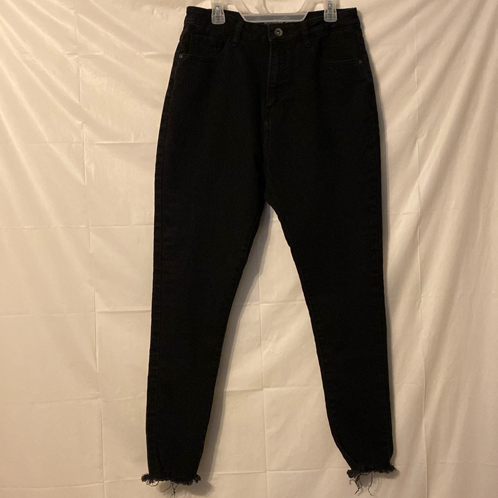 Boohoo black jeans, size 8, cropped, raw hem.